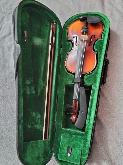 Продаю Скрипку 1/2