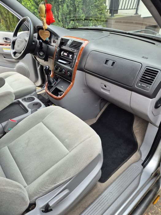 Kia carnival 2005 2.9CRDI