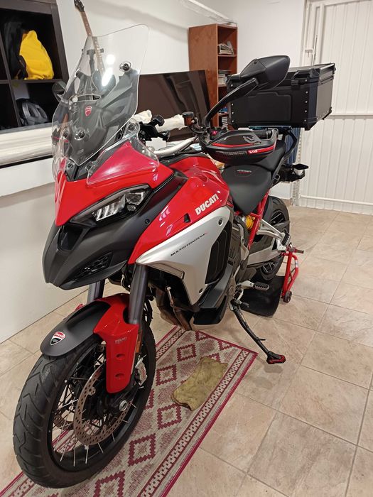 Ducati multistrada V4S