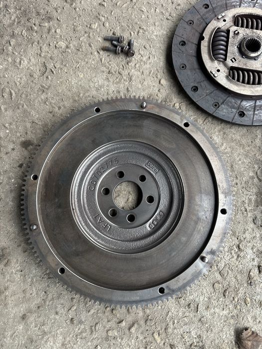 Маховик Щеплення 1.9 6ст Шаран Гелексі Алхамбра Sharan Halaxy Alhambra