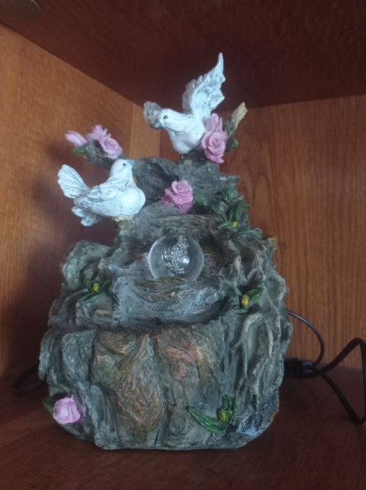 Декор, фонтан с шаром.