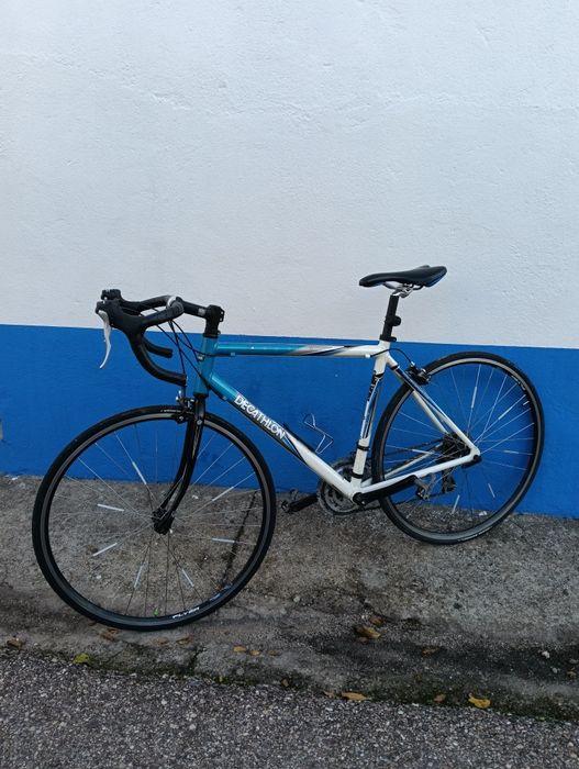 Vendo 2 bicicletas: 1 de estrada + 1 BTT