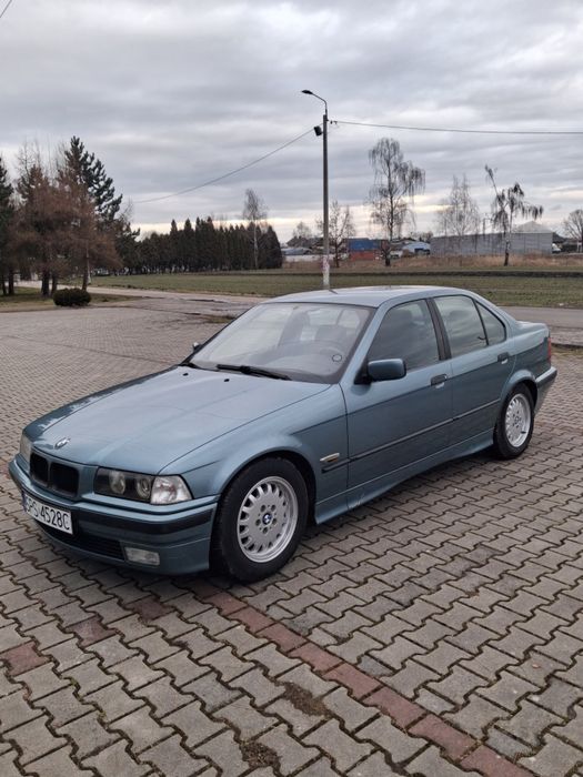BMW E36 2,5 TDS sedan