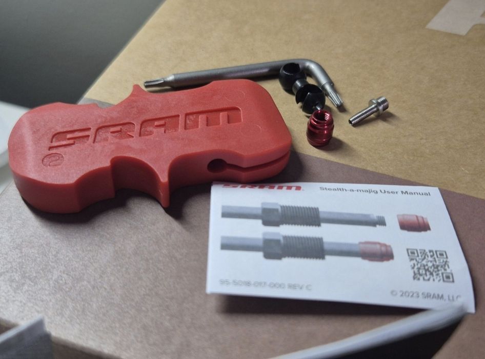 SRAM Force AXS D2 - hamulce

hydrauliczne przód + tył 12s AXS NOWE