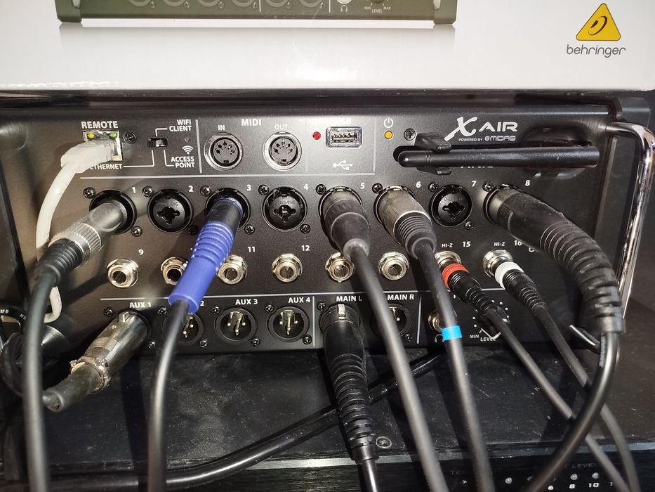 Caixa de som profissional