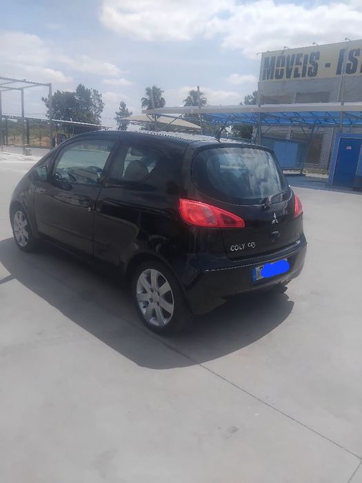 Mitsubishi Colt — fotografia 4
