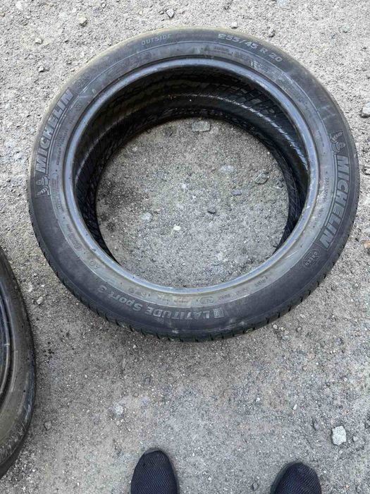 Michelin 255.45.r20