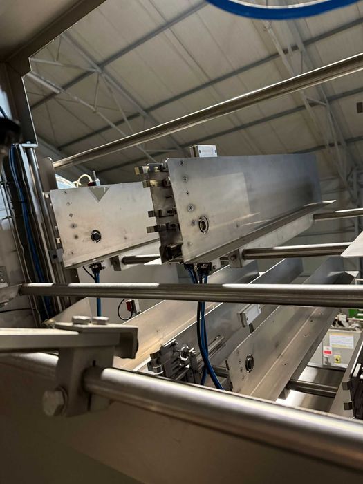 Upmann podajnik do tacek punetek