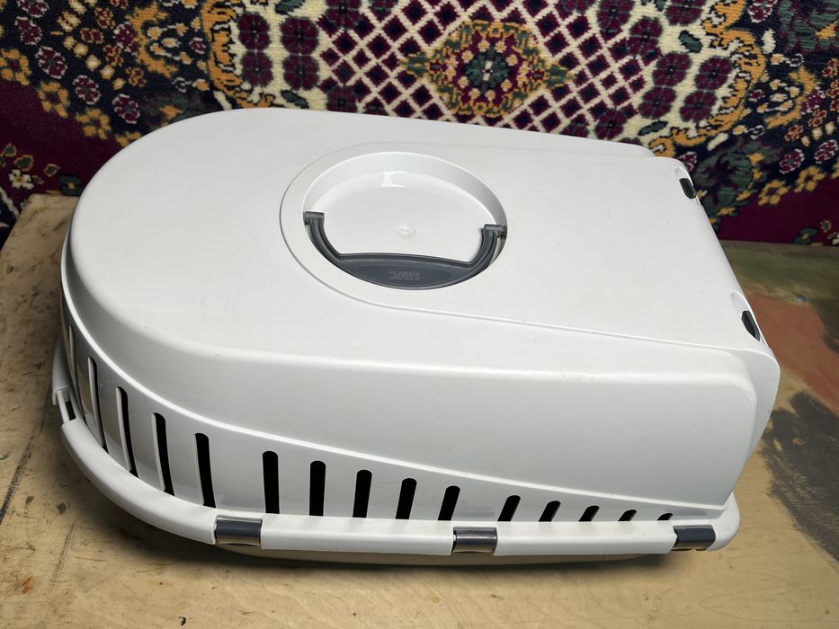 Пластикові переноски для дрібних тварин