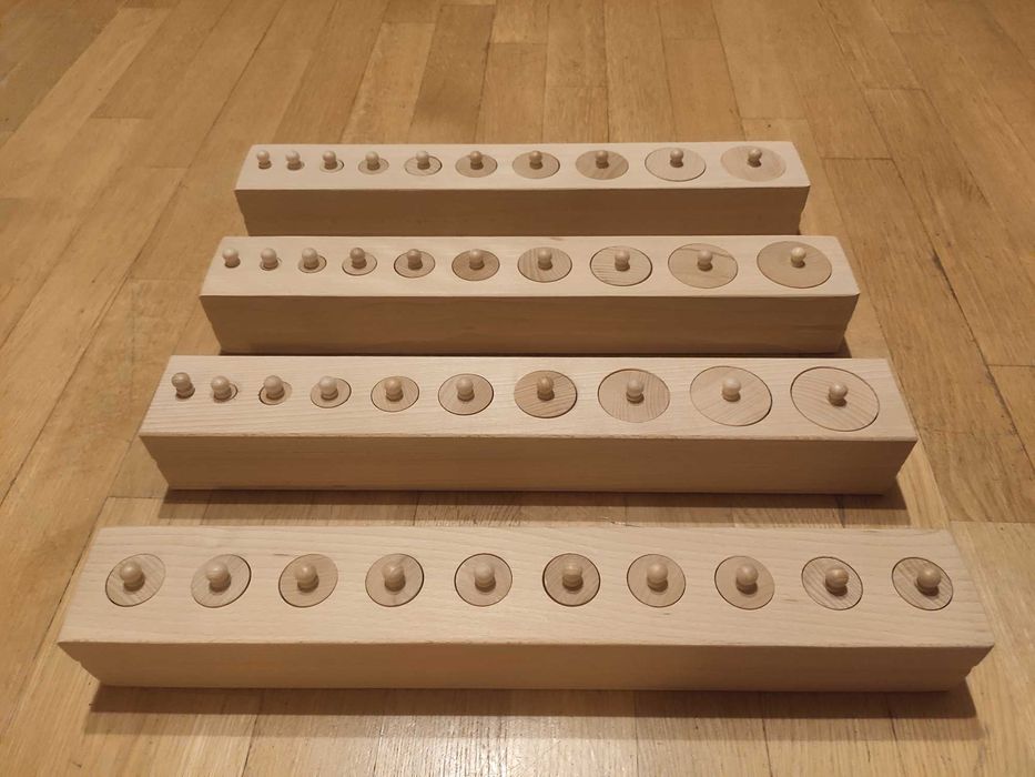Pomoce montessori- cylindry NOWE