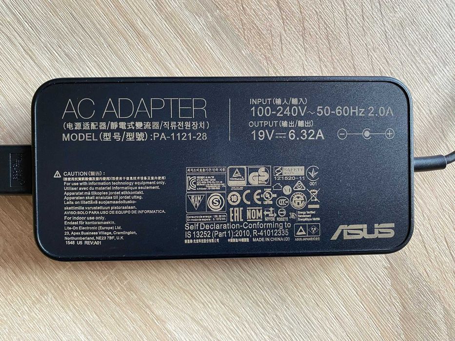 Laptop Asus ZenBook UX501 15,6" + Intel i7 + 24GB RAM + 512GB NVMe SSD