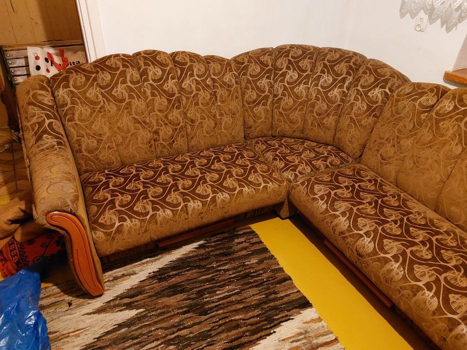 Kanapa narożnik z fotelami.