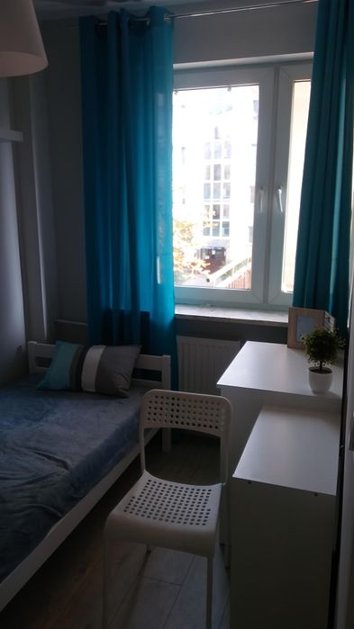 **Rooms right next to the Imielin metro station available from now, balcony**