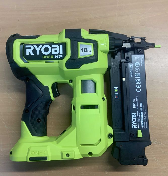 Цвяхозабивач RYOBI ONE+ R18GN18-0  Новий