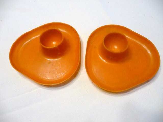 Kieliszki, podstawki do jajek z czasów PRL