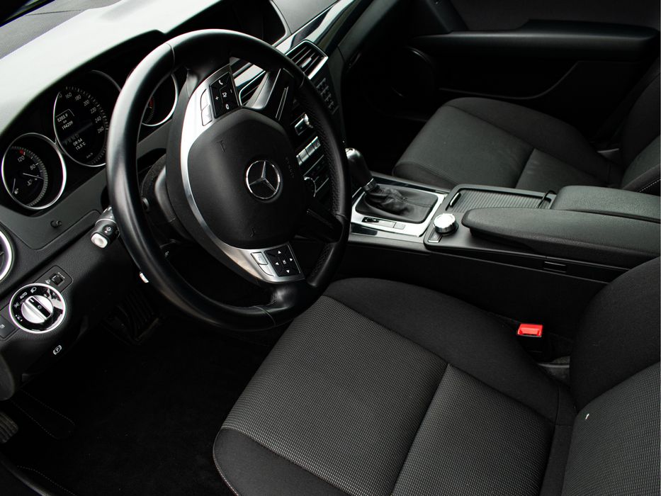 Mercedes-Benz C-Klasa W204 2013r