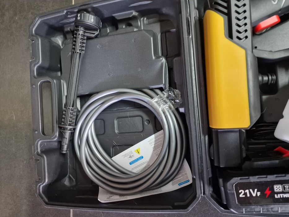 lavadora de alta pressão portátil a bateria.