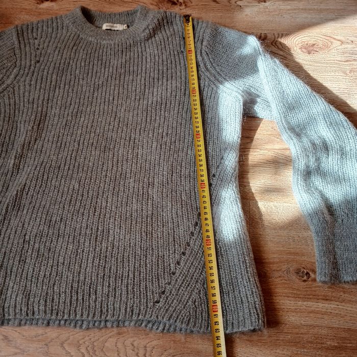 Sweter.  Ricivero