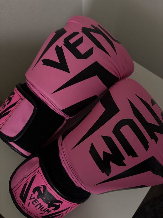 Боксерські рукавиці  venum