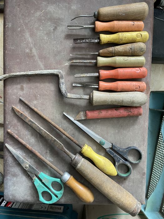 Ручной инструмент одним лотом