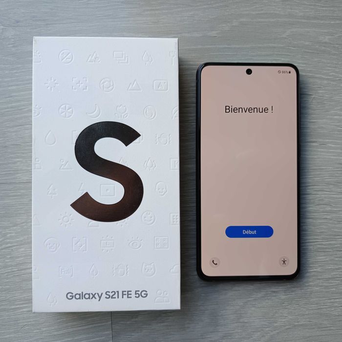 Smartphone Samsung Galaxy S21 FE 5G - 6Gb RAM / 128Gb (Igual a Novo)