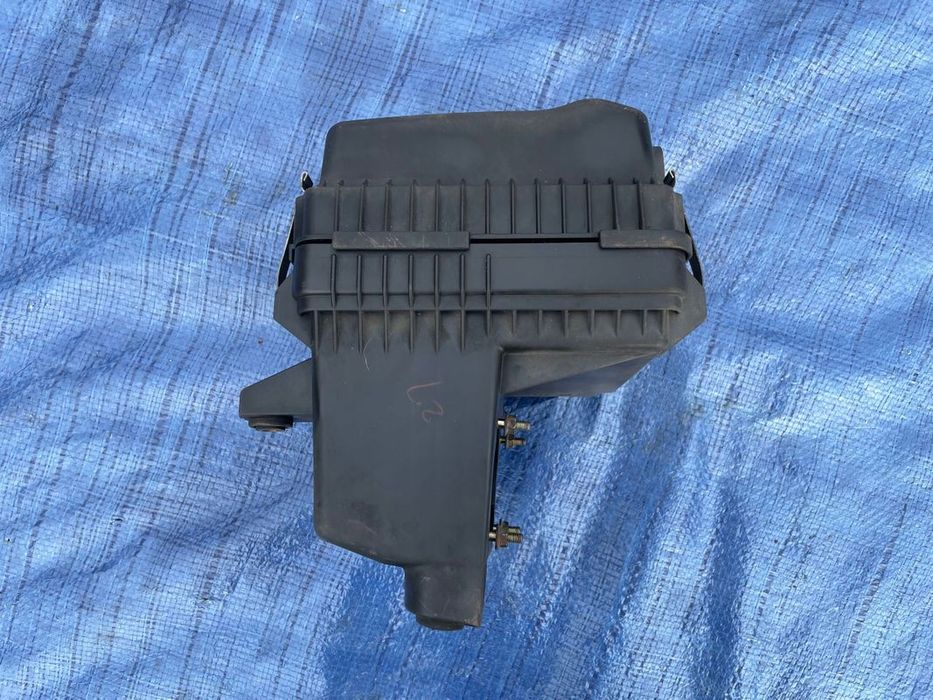 Mitsubishi 2.0t 4g63t Obudowa Filtra Powietrza