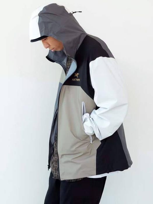 Щільна плащова вітровка ARCTERYX, розмір, М-L! Розпродаж до 70% знижки