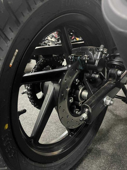 Мотоцикл BAJAJ Pulsar 180