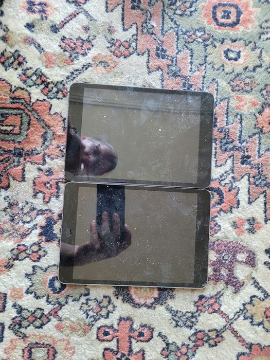 Ipad a1432 2 sztuki i iphone