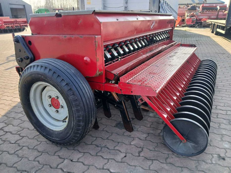 Siewnik zbożowy 2.5m dwu komorowy Juko