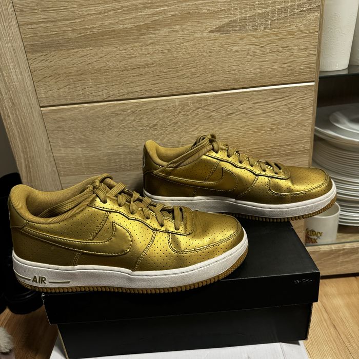 Buty Nike Air Force 1 Low złote 38,5