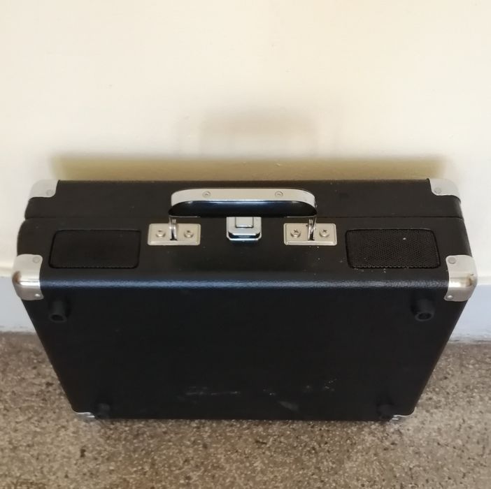 Adapter walizkowy firmy Crosley