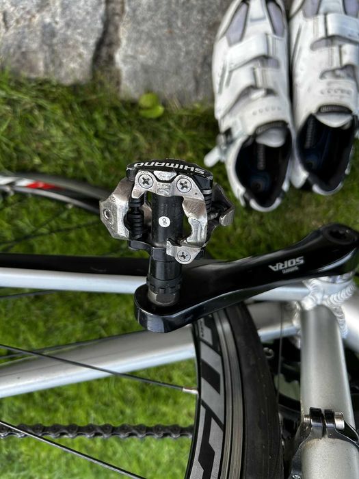 Rower szosowy kolarzówka Unibike