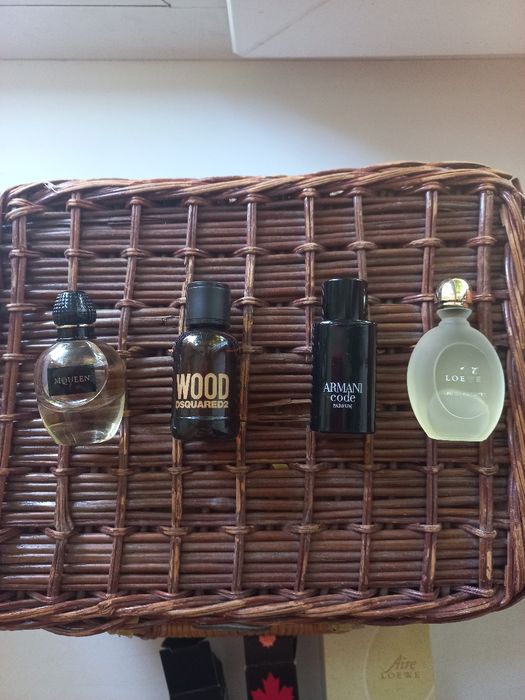 Коллекция парфюмерных миниатюр