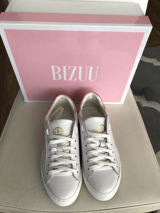Skórzane sneakersy Bizuu VIVIAN białe rozm.37