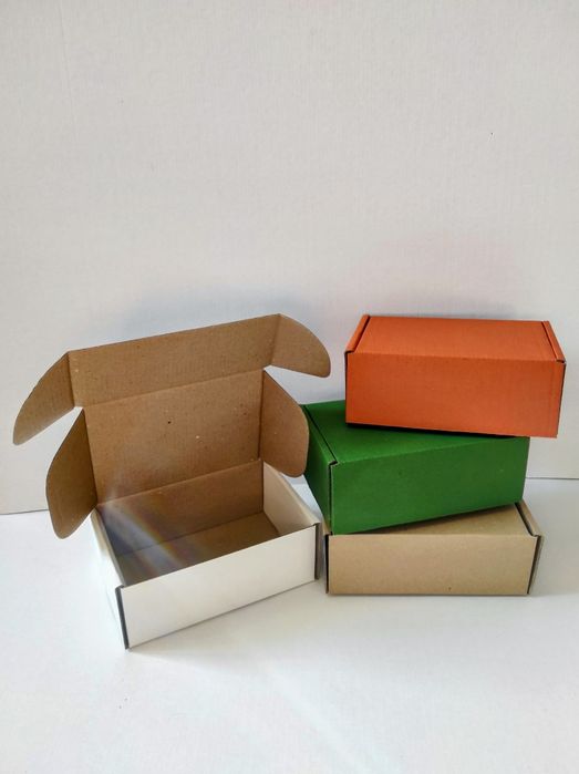 Картонные коробки,самосборная