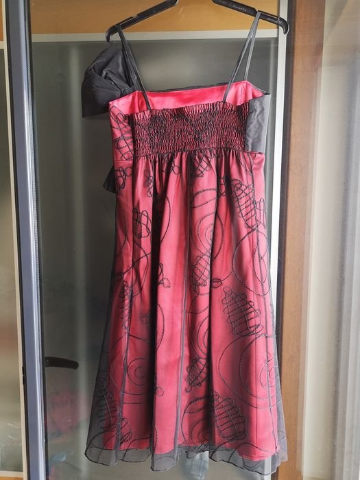 Vestido de cerimónia vermelho e preto,novo,"Veneno en La Piel",40