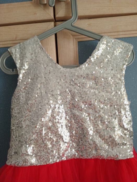 Плаття святкове для дівчинки