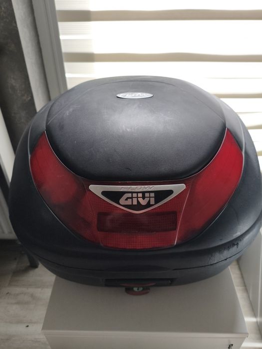 Kufer Givi Flow 35 gratis płyta