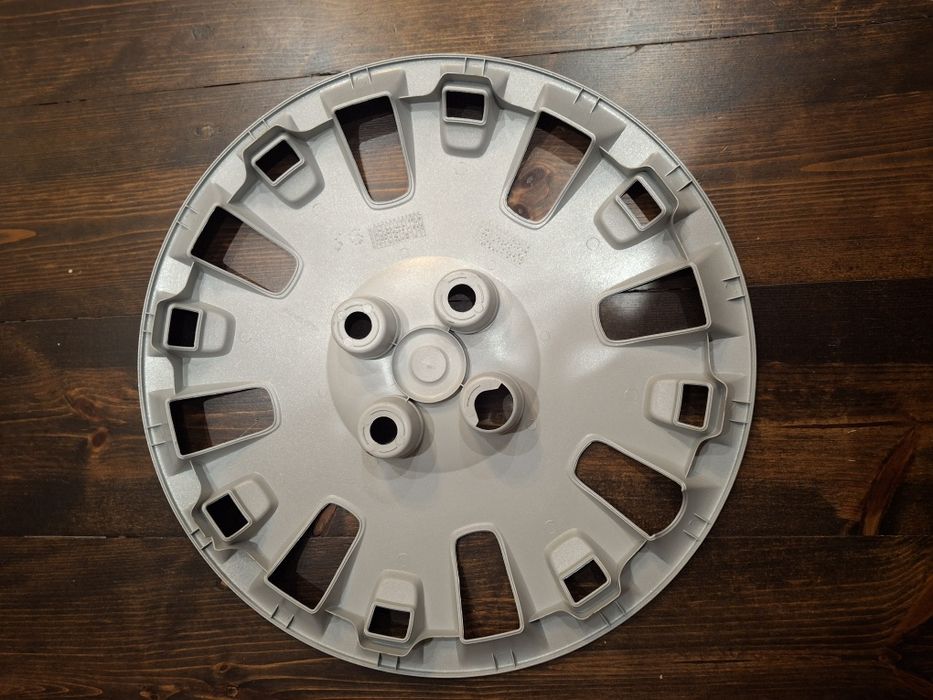 Kołpak 16 Fiat nowy