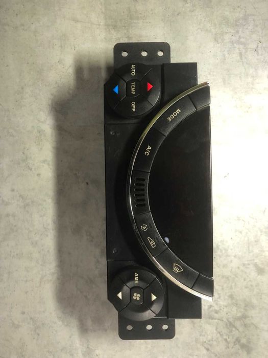 Панель приборов Блок климата Замок зажигания Ssang Yong Rexton 2.7 4wd