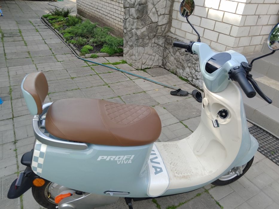 Продам електромопед новий