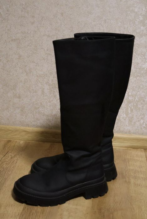 Трендові чоботи 40 розміру