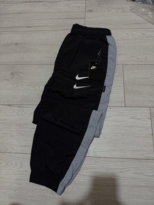 Spodnie Nike czarne