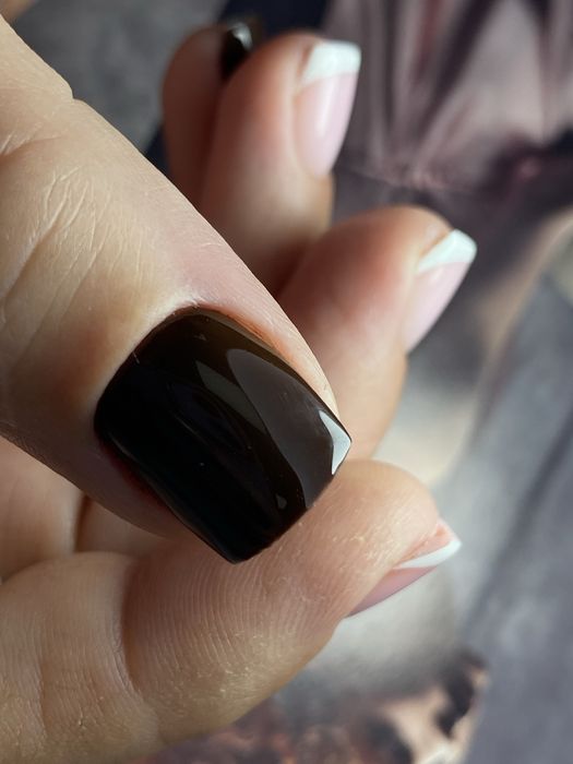 Курси Манікюру та Нарощування нігтів