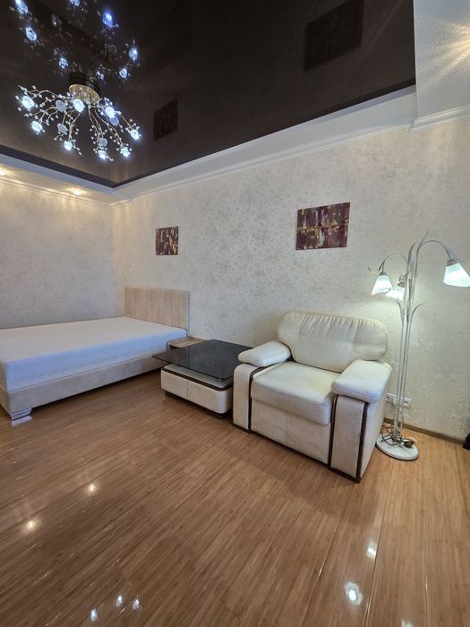 Оренда сучасної однокімнатної квартири (вул.Зенітного полку)