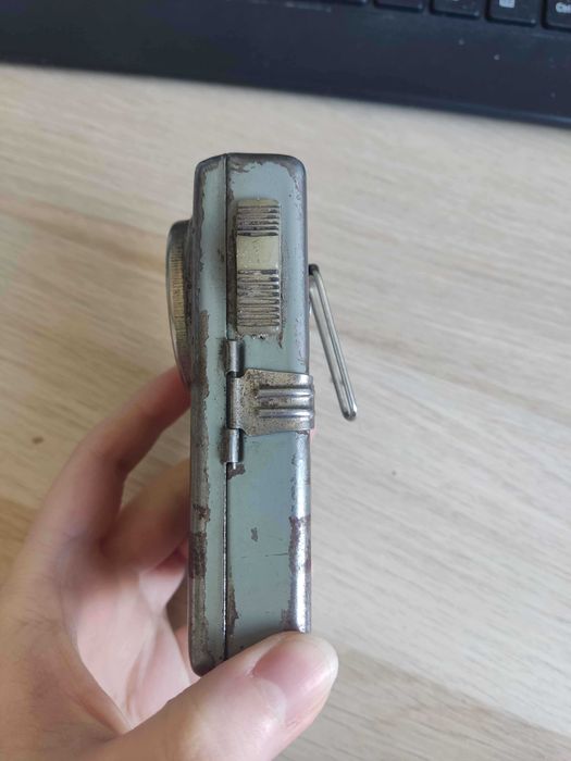 Zabytkowa latarka CZM DOMGOS, niesprawna