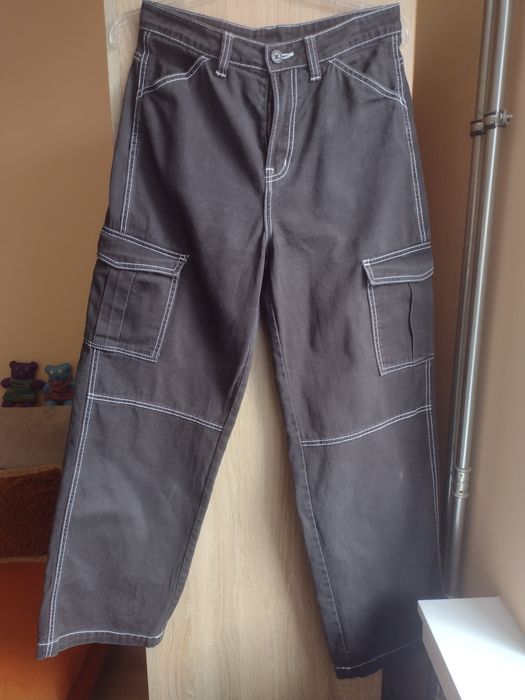 Czarne spodnie bojówki H&M 36