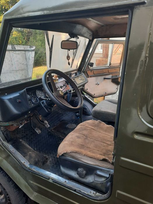 Автомобіль Луаз 969м
