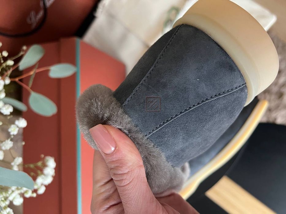 Loro Piana Open Walk Loafers z futrem – szare, rozmiar 42